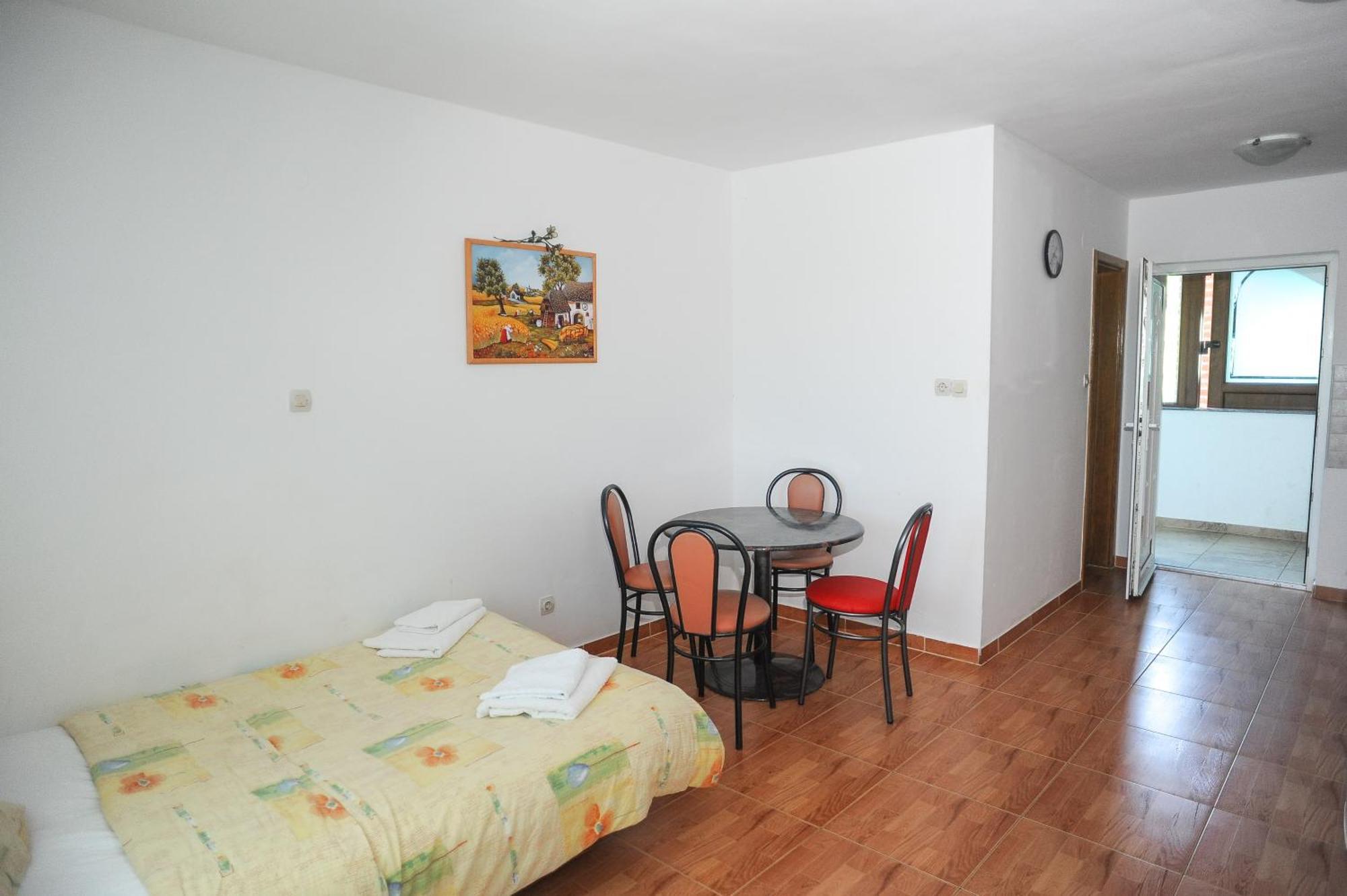 Guest house Apartmani Vila Caska 3*