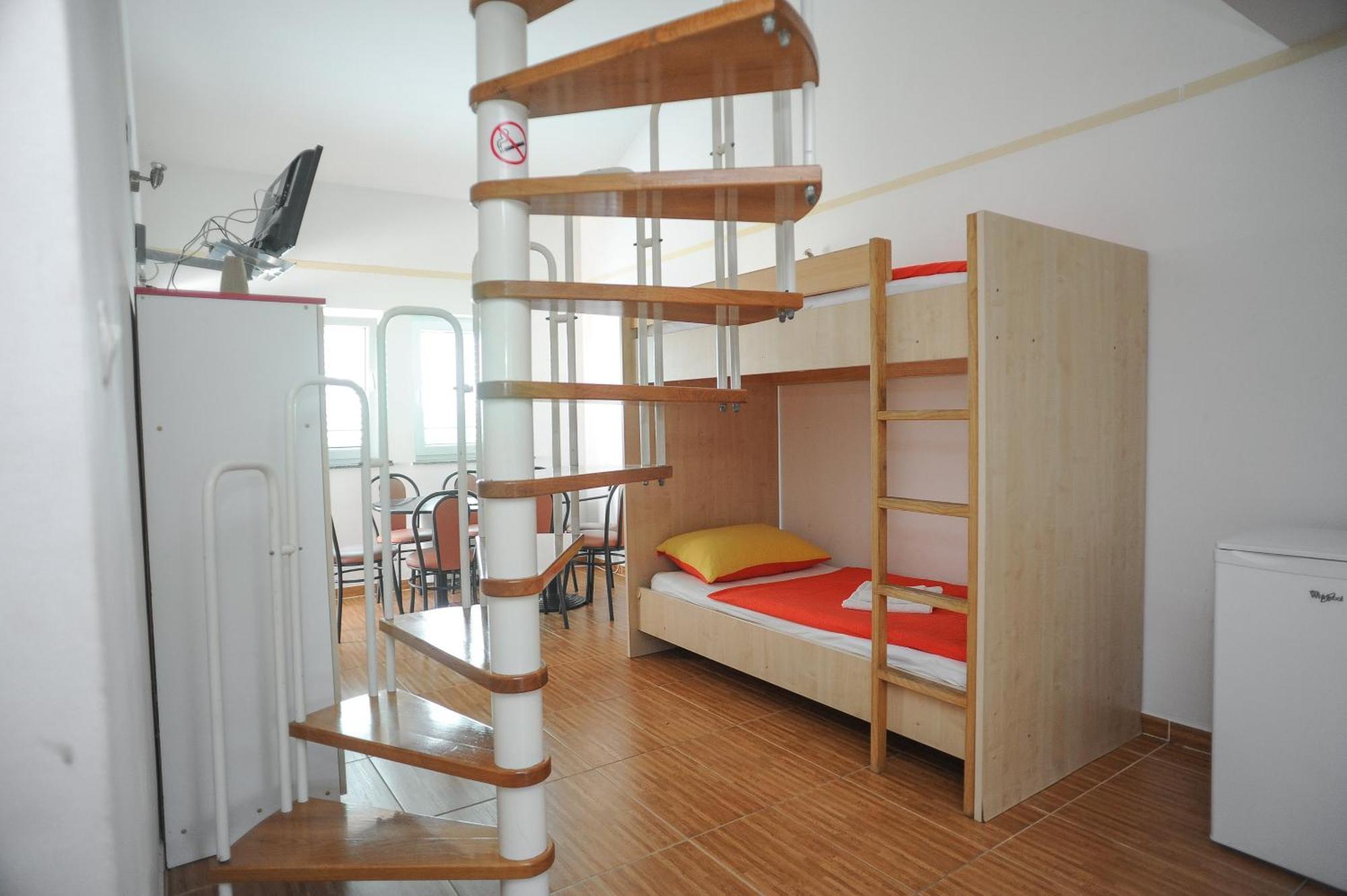 Guest house Apartmani Vila Caska Caska