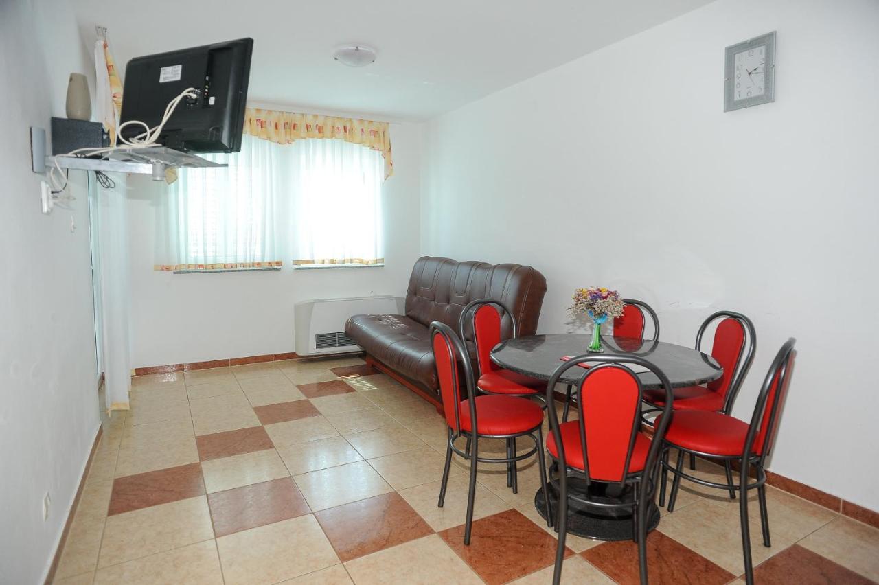Guest house Apartmani Vila Caska Caska