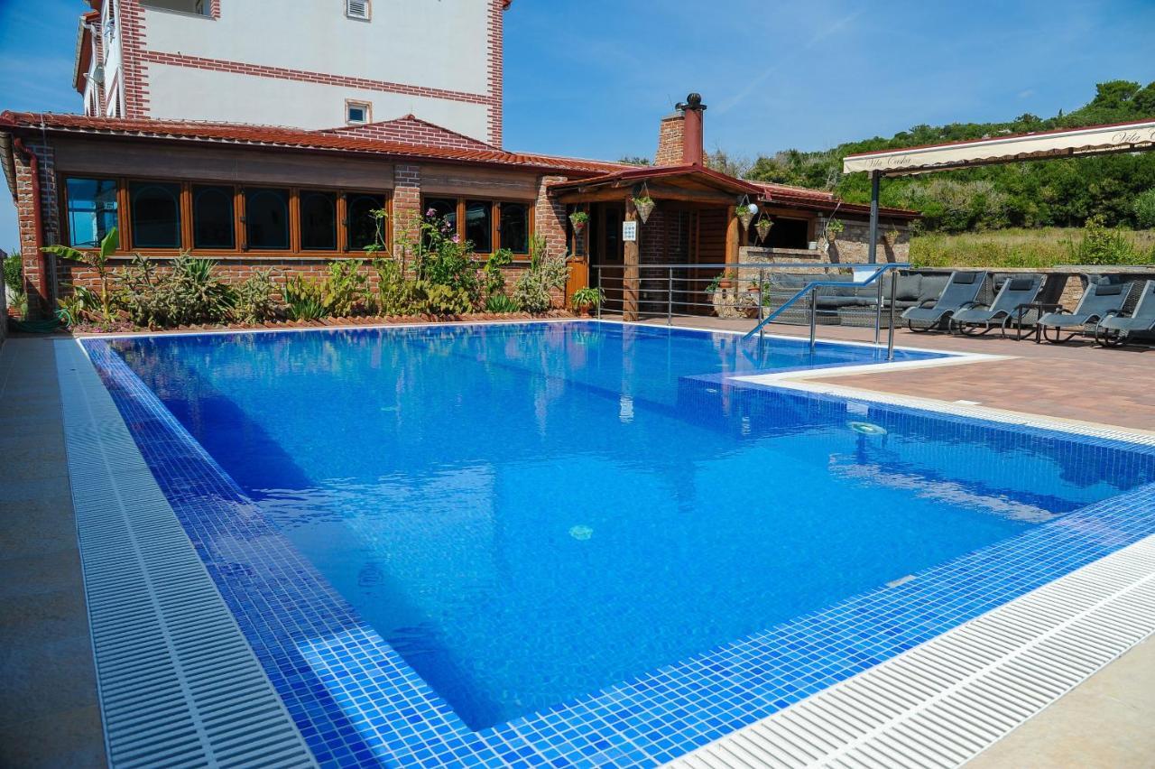 Guest house Apartmani Vila Caska